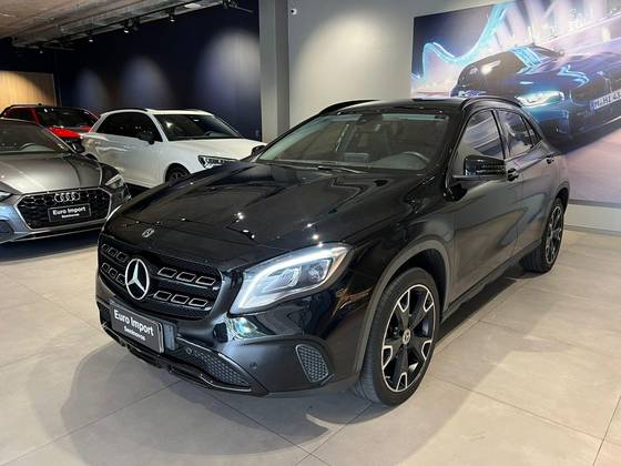 MERCEDES-BENZ GLA 200 1.6 CGI FLEX ENDURO 7G-DCT